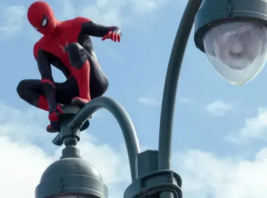Assistir Tom Holland retorna às origens: “Homem-Aranha 4” promete filmagens práticas e história mais “pé no chão” com o Justiceiro em HD