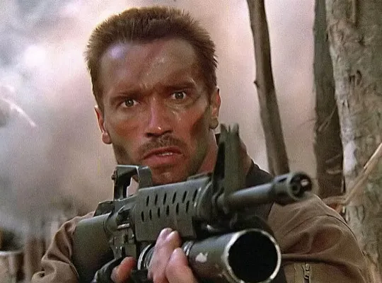 Arnold Schwarzenegger pode retornar ao papel de Dutch no novo filme de “O Predador”.